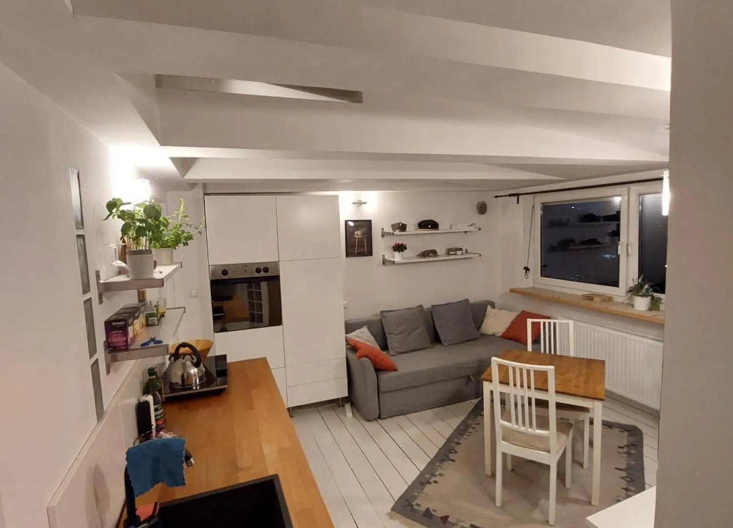 Homestay Warszawa Srodmiescie Solec Apartment