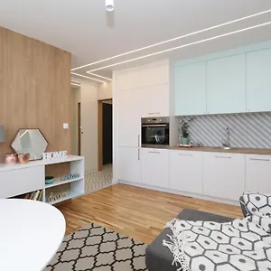 Проживание в семье Romaszewskiego Zoliborz Bedroom Pokoj Metro, Варшава