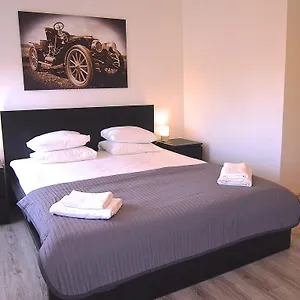 Royal Way Snug - Old Town Appartamento